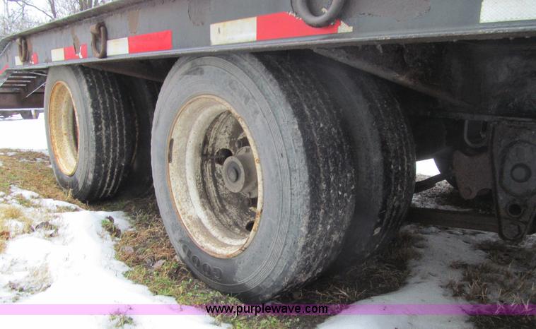 image for item L5505 2004 XL Specialized XL50T equipment trailer