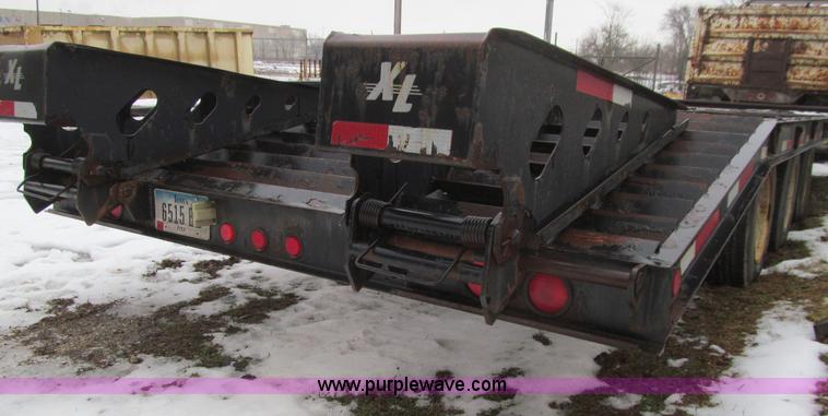 image for item L5505 2004 XL Specialized XL50T equipment trailer