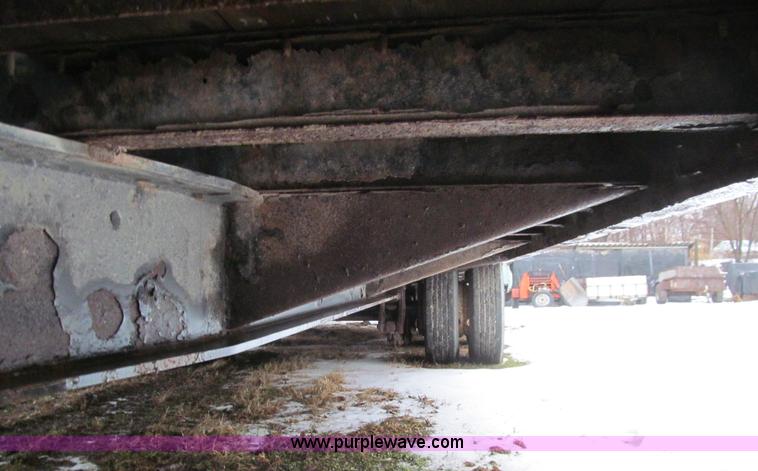 image for item L5505 2004 XL Specialized XL50T equipment trailer