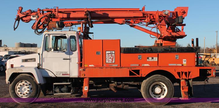 image for item L6755 1993 Mack CS300T digger derrick truck