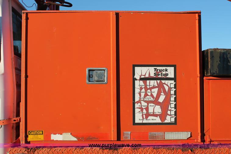 image for item L6755 1993 Mack CS300T digger derrick truck