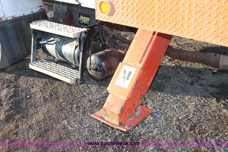 image for item L6755 1993 Mack CS300T digger derrick truck