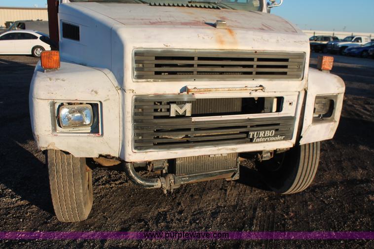 image for item L6755 1993 Mack CS300T digger derrick truck