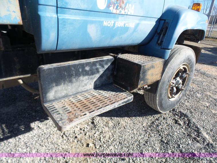 image for item N9355 1994 Chevrolet Kodiak dump truck