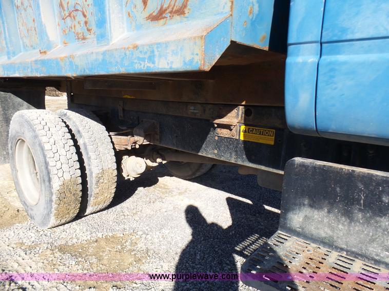 image for item N9355 1994 Chevrolet Kodiak dump truck