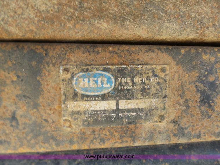 image for item N9355 1994 Chevrolet Kodiak dump truck