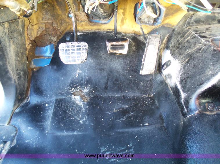 image for item N9355 1994 Chevrolet Kodiak dump truck