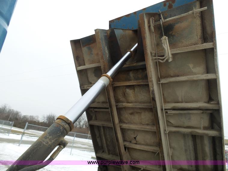 image for item N9355 1994 Chevrolet Kodiak dump truck