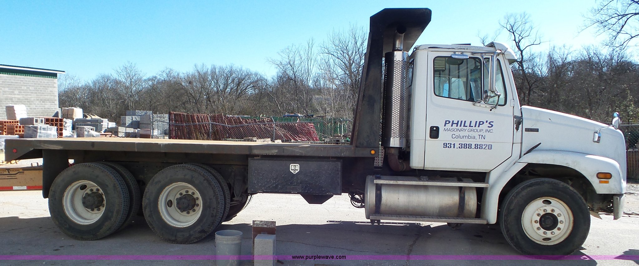 1998 Freightliner FL112 dump flatbed truck in Columbia, TN Item J8381