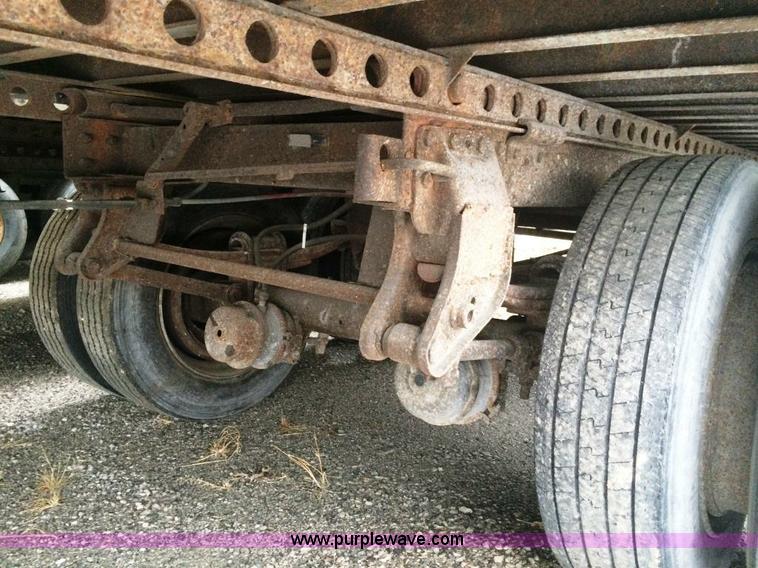 image for item E1893 1990 Strick dry van trailer