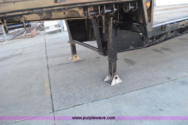 image for item I2751 1993 Trail King drop deck trailer