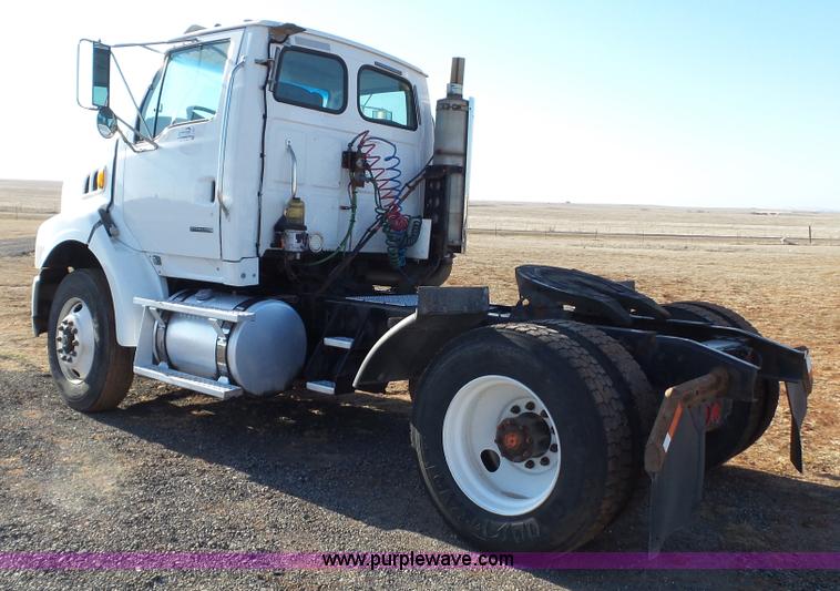 image for item J1297 2005 Sterling L8500 semi truck