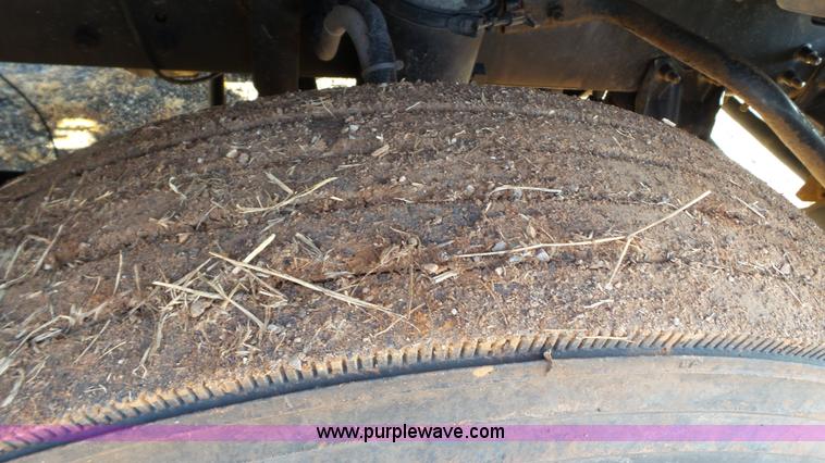 image for item J1297 2005 Sterling L8500 semi truck