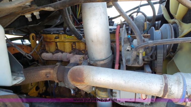 image for item J1297 2005 Sterling L8500 semi truck