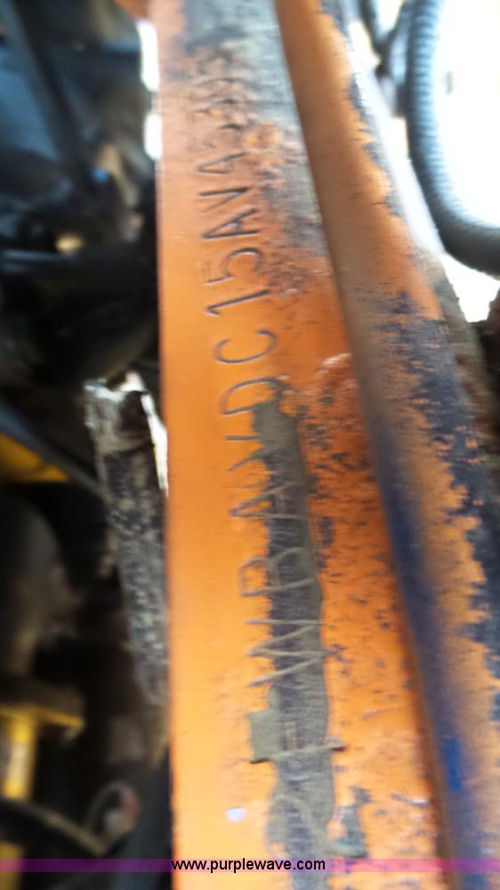 image for item J1297 2005 Sterling L8500 semi truck