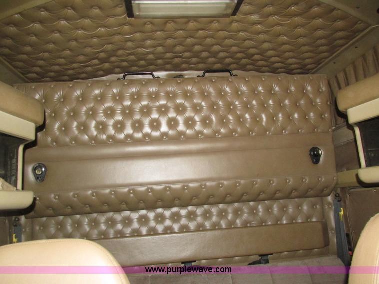 image for item J8788 2000 Kenworth W900 semi truck