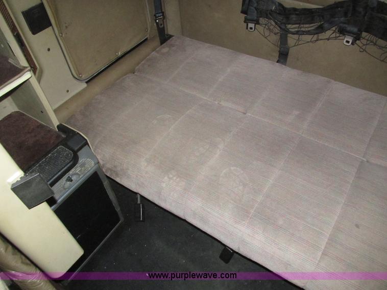 image for item J8788 2000 Kenworth W900 semi truck