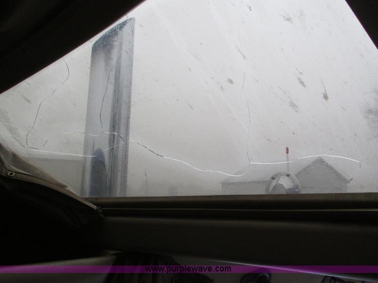 image for item J8788 2000 Kenworth W900 semi truck