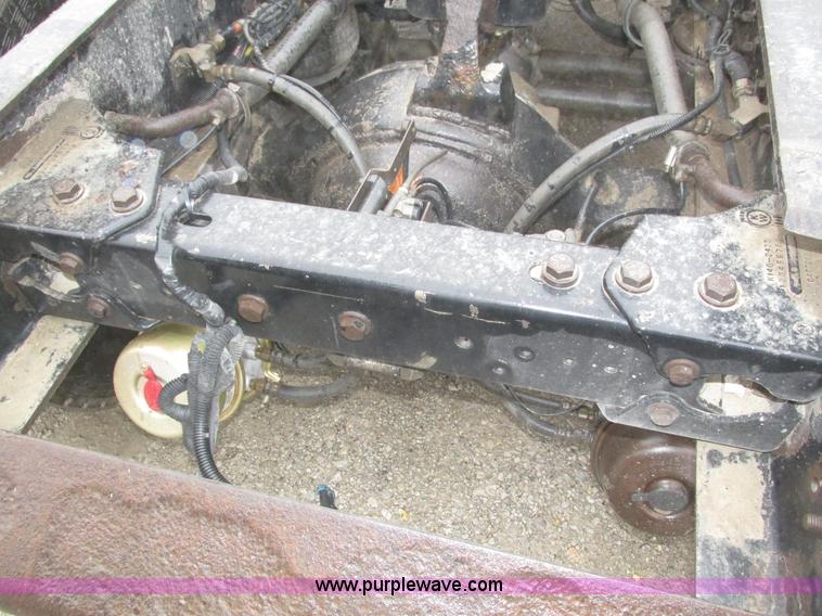 image for item J8788 2000 Kenworth W900 semi truck