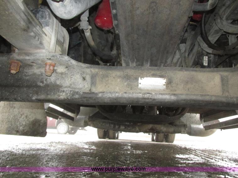 image for item J8788 2000 Kenworth W900 semi truck