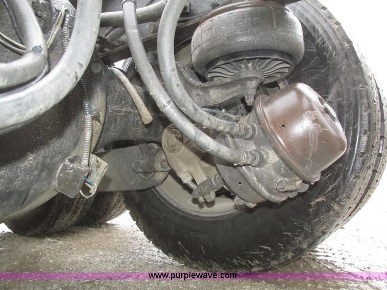 image for item J8788 2000 Kenworth W900 semi truck