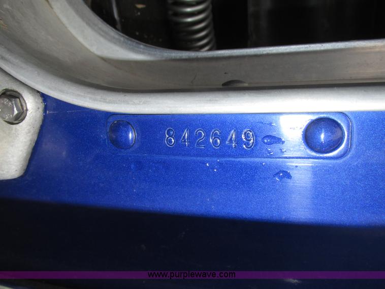 image for item J8788 2000 Kenworth W900 semi truck