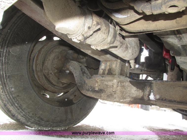 image for item J8792 1999 Peterbilt 379 semi truck