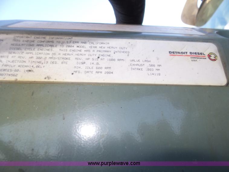 image for item J8798 2005 Freightliner Columbia semi truck