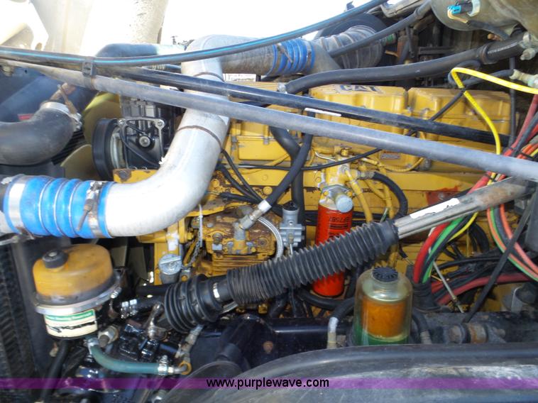 image for item J8800 2000 Freightliner Century Class semi truck