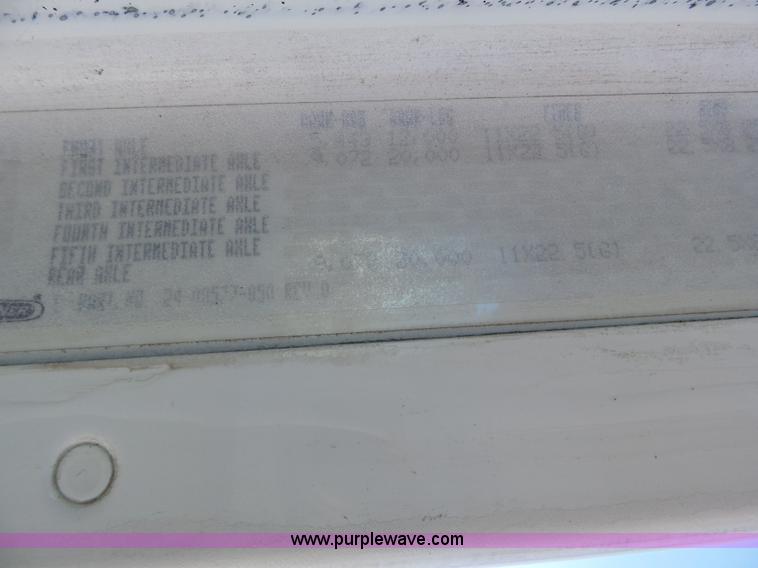 image for item J8800 2000 Freightliner Century Class semi truck