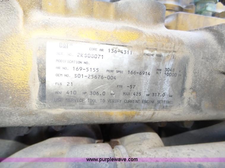 image for item J8802 2000 Freightliner Century Class semi truck