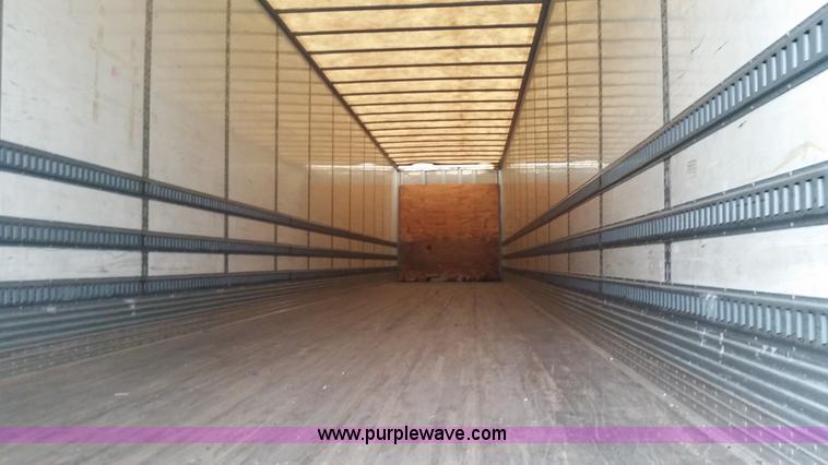 image for item K5335 2005 Wabash dry van trailer