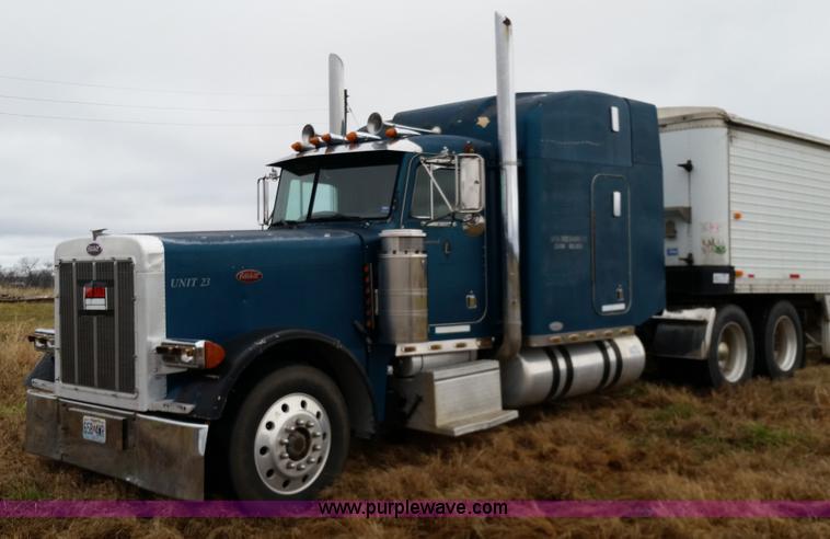 image for item K5388 1994 Peterbilt 379 semi truck