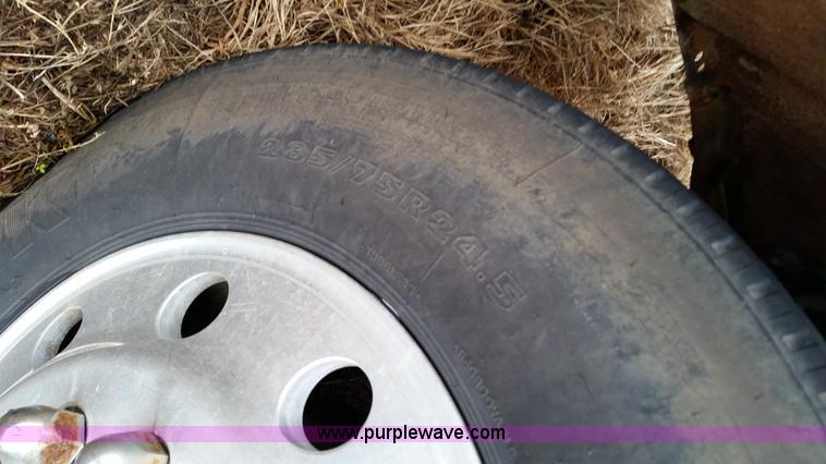 image for item K5388 1994 Peterbilt 379 semi truck