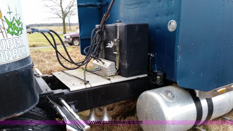 image for item K5388 1994 Peterbilt 379 semi truck