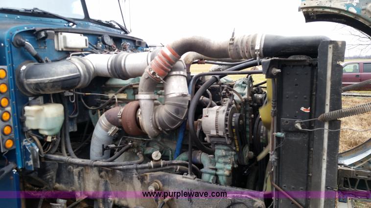 image for item K5388 1994 Peterbilt 379 semi truck