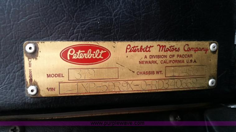 image for item K5388 1994 Peterbilt 379 semi truck