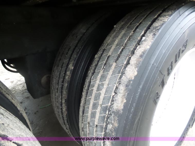 image for item K5479 1997 Dorsey AIDT-LS dry van trailer