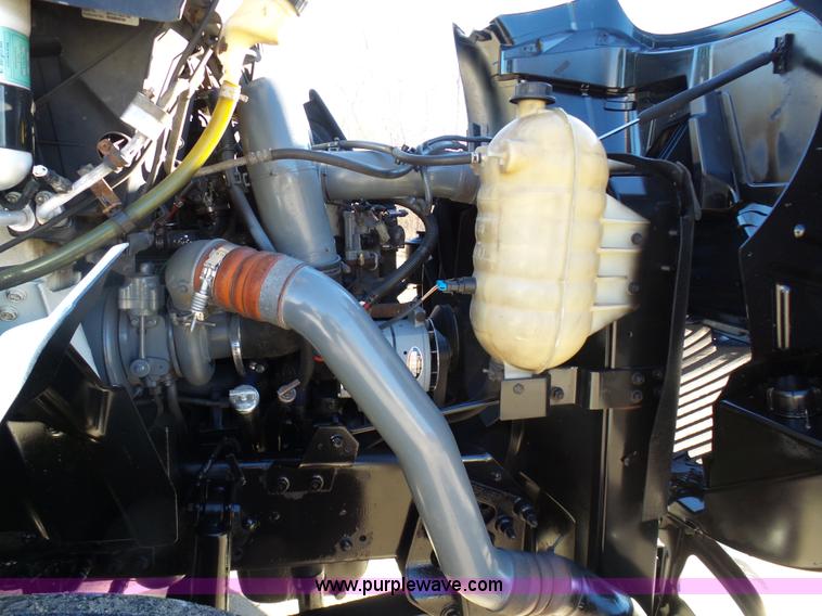 image for item K5493 2005 International TranStar 8600 semi truck