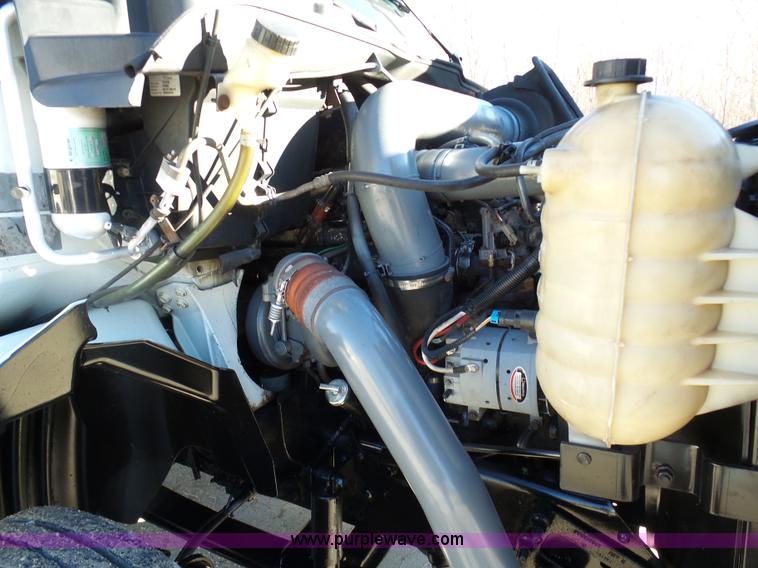 image for item K5493 2005 International TranStar 8600 semi truck