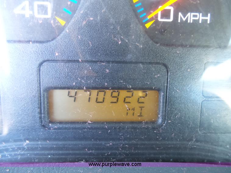 image for item K5493 2005 International TranStar 8600 semi truck