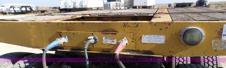 image for item L1510 1997 Dynaweld drop deck trailer