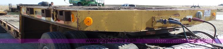 image for item L1510 1997 Dynaweld drop deck trailer