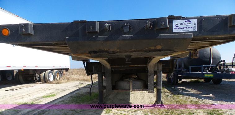 image for item L1511 1987 Transcraft drop deck trailer