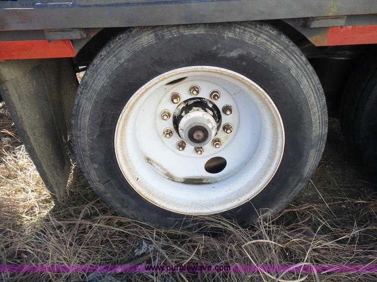 image for item L1511 1987 Transcraft drop deck trailer