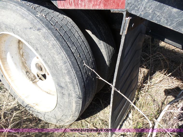 image for item L1511 1987 Transcraft drop deck trailer