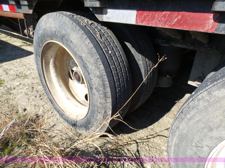 image for item L1511 1987 Transcraft drop deck trailer