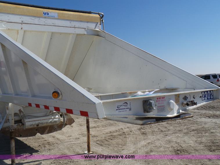 image for item L1513 2007 Ranco bottom dump trailer
