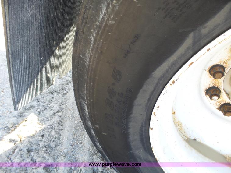 image for item L1513 2007 Ranco bottom dump trailer