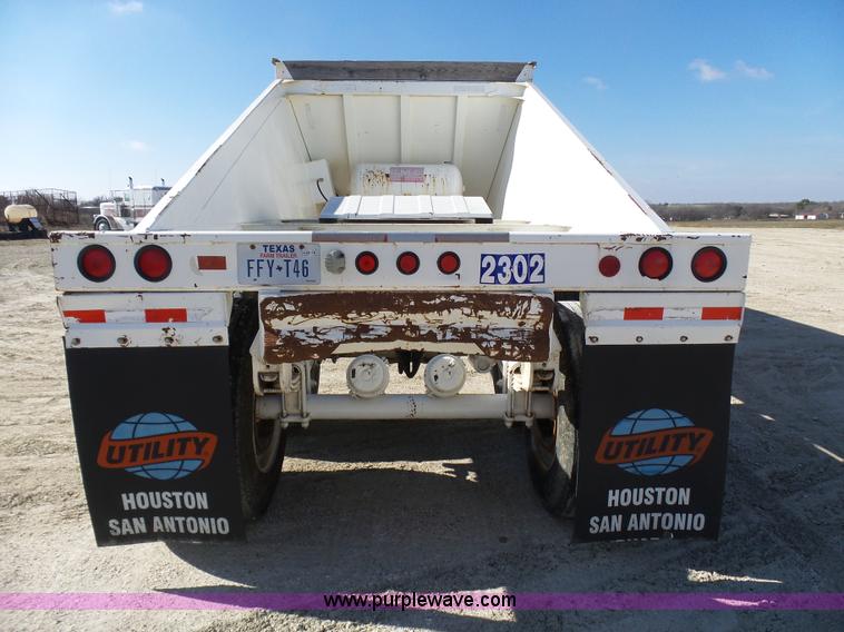 image for item L1513 2007 Ranco bottom dump trailer